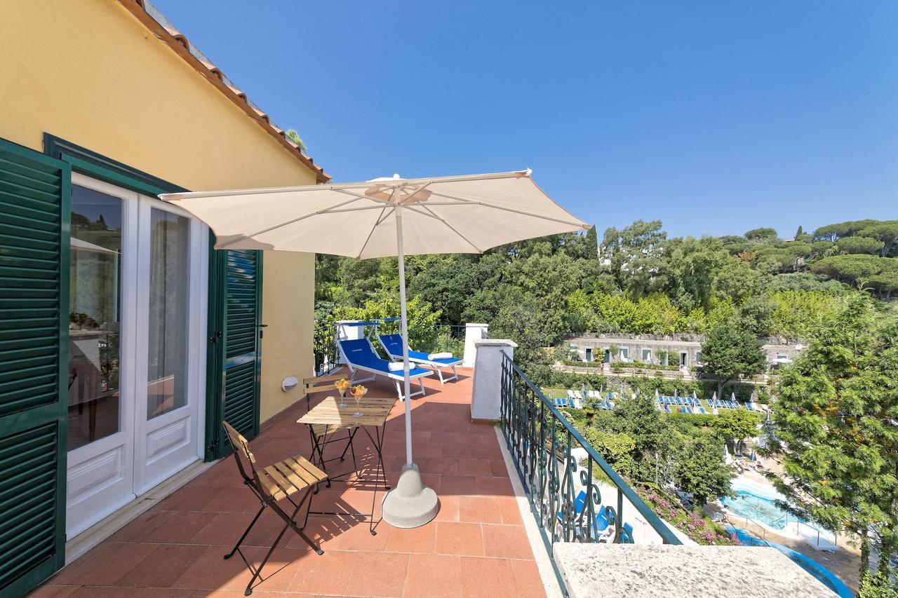 Hotel Oasi Castiglione Casamicciola Terme Екстер'єр фото